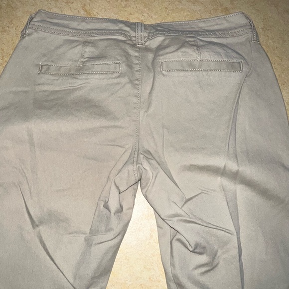 khaki pants - Picture 3 of 4